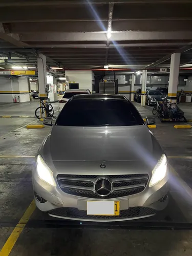 Mercedes Benz A-200