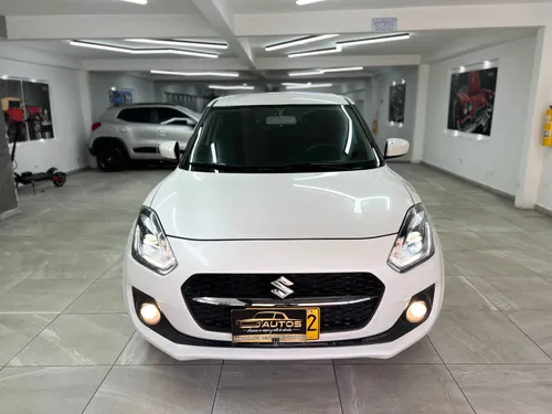 Suzuki Swift hbrido MT 