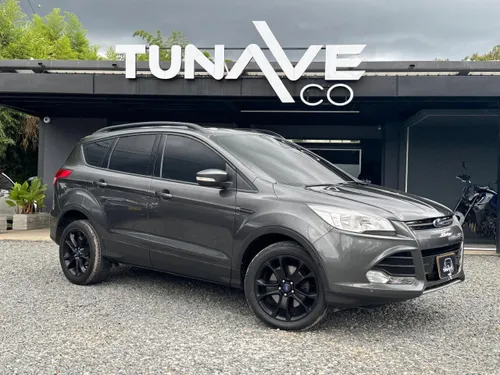 FORD ESCAPE TITANIUM