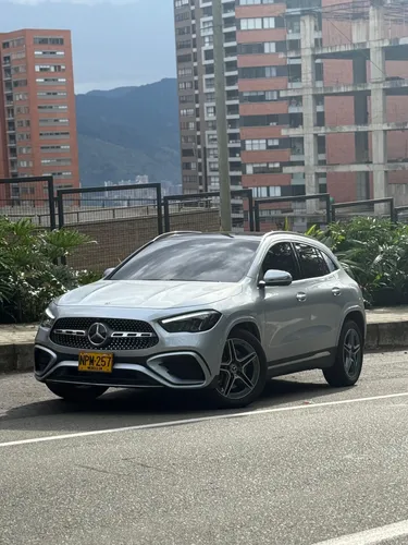 Mercedes Benz Gla 250 2025