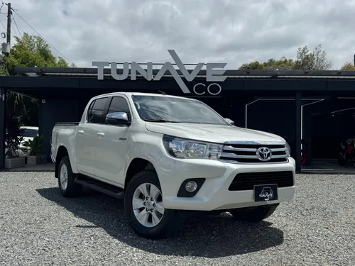 Toyota Hilux SRV 4x4 Diesel 