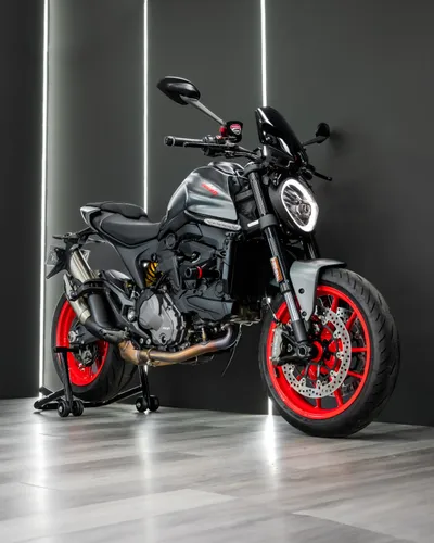 DUCATI MONSTER 937