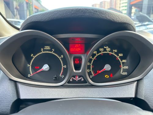 Ford Fiesta SE MECNICO 