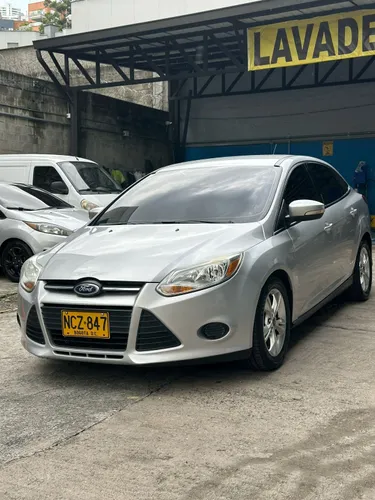 Ford Focus automatico 