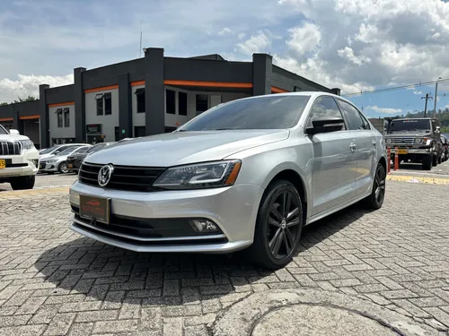 Volkswagen New Jetta Highline 