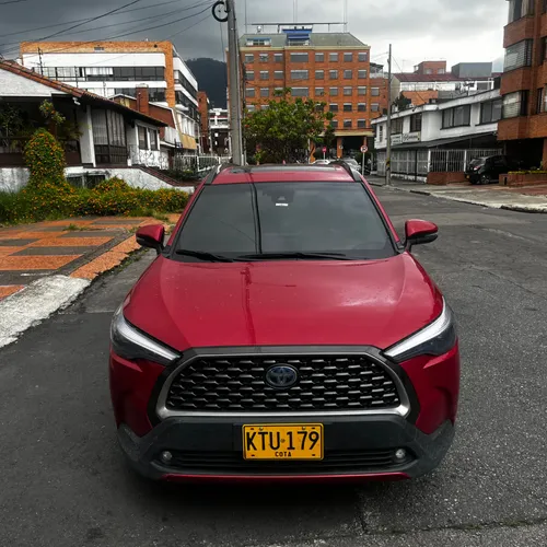 TOYOTA COROLLA CROSS