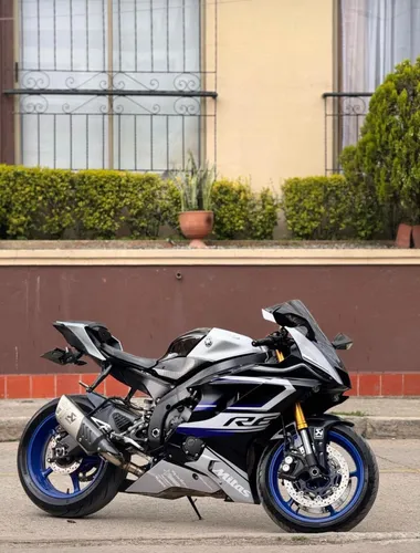 Yamaha R6R 2017