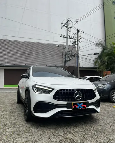 MERCEDES BENZ GLA200 2022