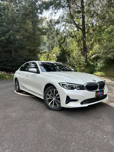 BMW 330e 2022