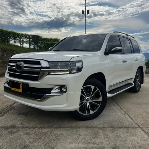 TOYOTA LC200 Sáhara  EXECUTIVE LOUNGE 2020  BLINDAJE 