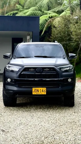 Toyota 4Runner Limited blindada 2017