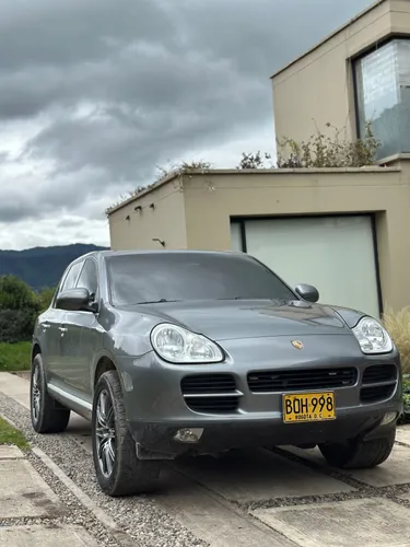 PORSCHE CAYENNE 2004