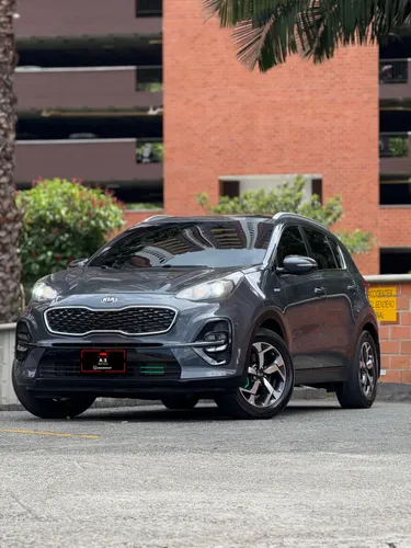 Vencambio Kia Sportage 2020 hibrida Diesel 