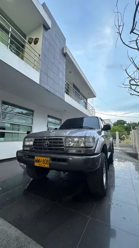 Toyota burbuja vx Blindada 