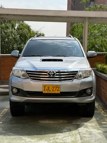 Toyota Fortuner Srv 2016