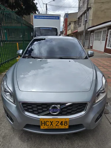 Volvo C30 2013  Diseo seguridad y rendimiento en un solo vehculo 