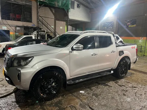 Nissan Frontier 2.5 XE 2022  Potencia resistencia y tecnologa