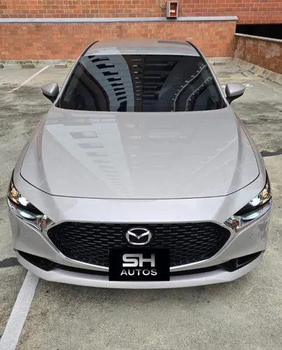Mazda 3 touring 2025 hibrido