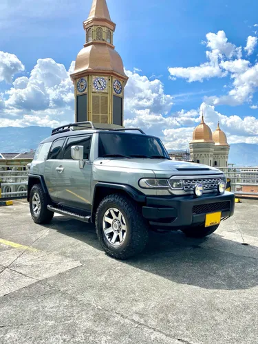 TOYOTA FJ CRUISER 2009