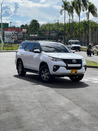 Toyota fortuner 2.7 - 2018