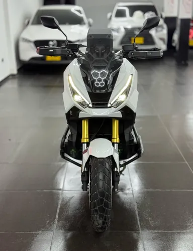 Honda X-ADV 750S 2025