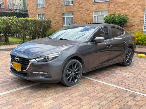  Mazda 3 Grand Touring 2018 Skyactiv-G 2.0L