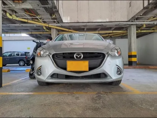 Mazda 2 Touring versin Sport