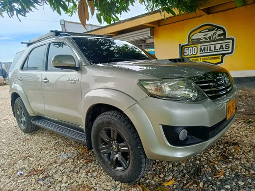 Toyota Fortuner srv 3.0 diesel 4x4 automtica