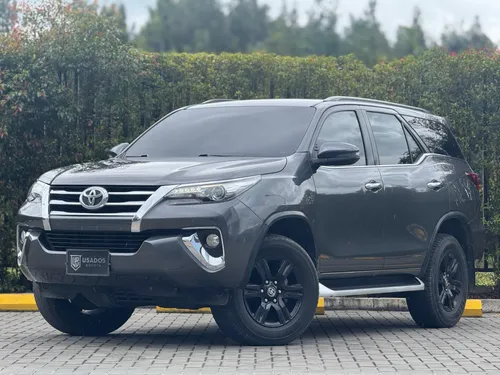 TOYOTA FORTUNER SRV 2020