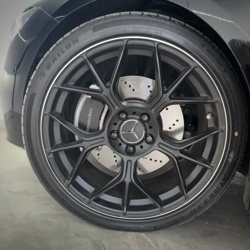 Mercedes Benz CLA 200