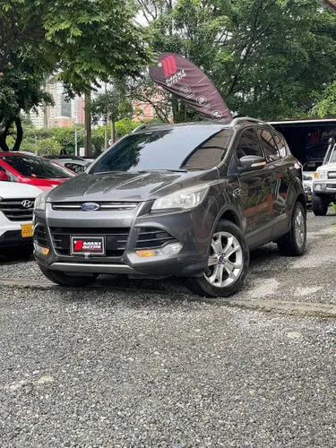 FORD ESCAPE TITANIUM 2016 AUTOMATICA 4X4 2.0 GRIS KMS 104.500