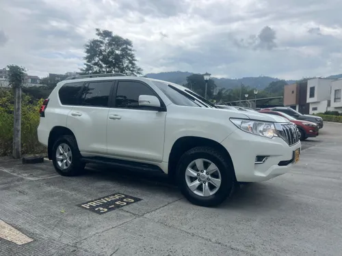 TOYOTA PRADO TXL 2023 