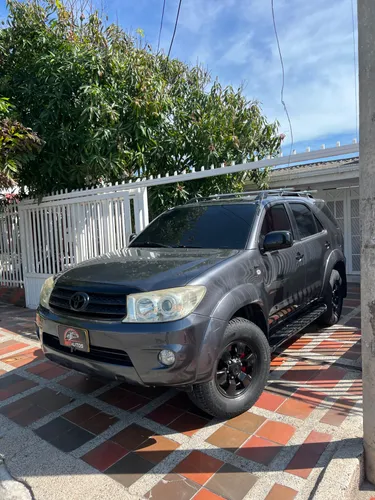 Toyota Fortuner sr5 2011