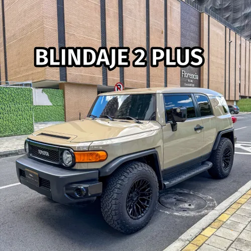 TOYOTA FJ CRUISER 2022 BLINDADA 