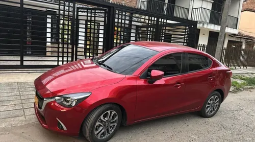 Mazda 2 LX Grand Touring modelo 2019 