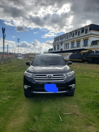 Se vende espectacular toyota highlander 2011 3.5 gasolina