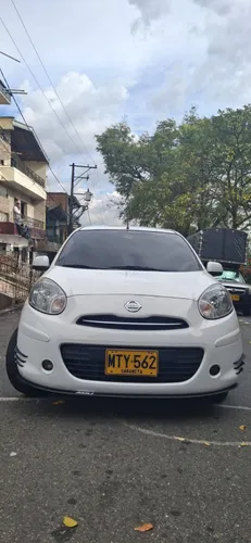 Nissan March 2013 automtico 