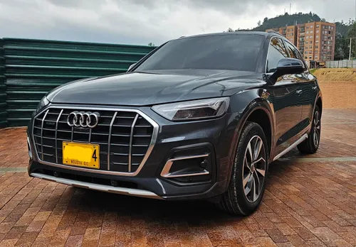 Audi Q5 2.0TFSI  Quattro ambition 2022 hibrido