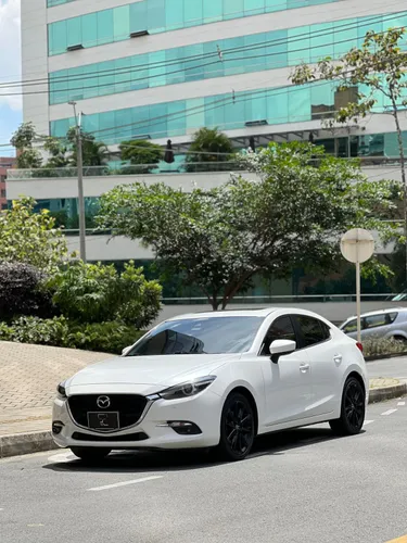 Mazda 3 Grand Touring LX 2.0cc 