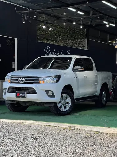 TOYOTA HILUX 4X4 2018 