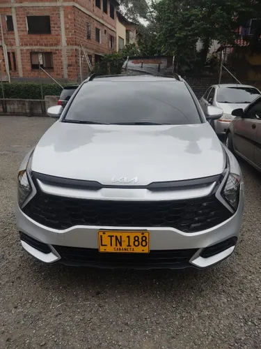 Vendo kia Sportage zenith 2024