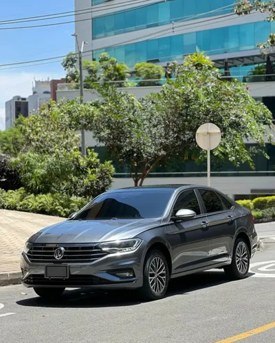 Volkswagen Jetta VERSION HIGHLINE 