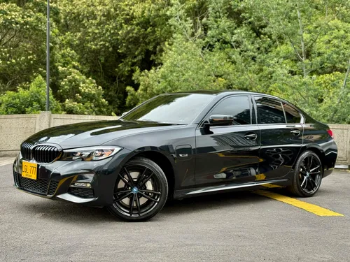 BMW 330e Paquete M Performance Hbrido Enchufable