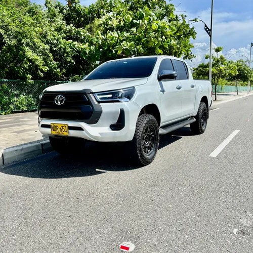 Toyota Hilux 2.4 