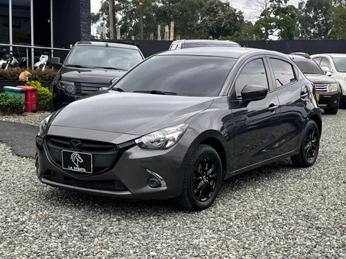 Mazda 2 Touring 