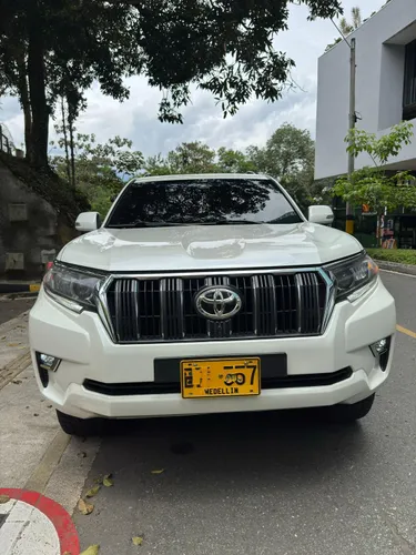 Toyota prado txl 