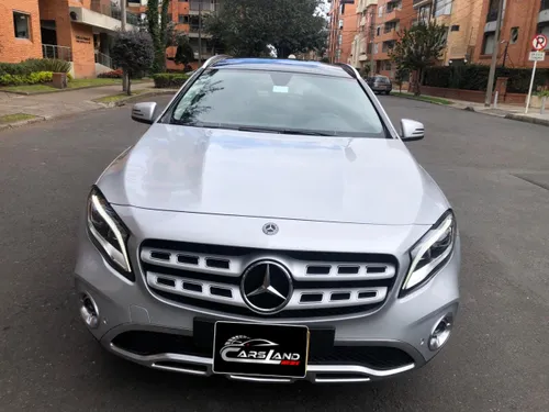 Mercedes Benz GLA 200 urban 2020