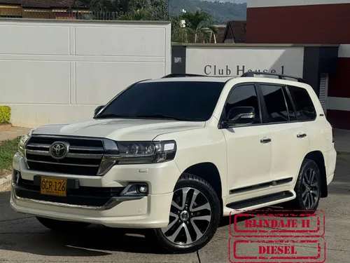 TOYOTA LC 200 SAHARA EUROPEA EXECUTIVE LOUNGE Mod. 2019