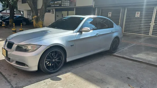BMW 325i 2008