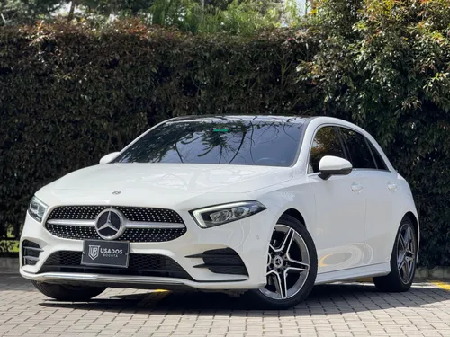 MERCEDES BENZ A200 AMG LINE 2022